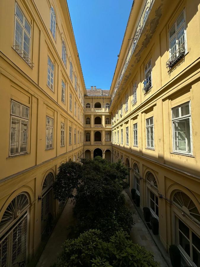 Old Town Apart Apartment Budapest